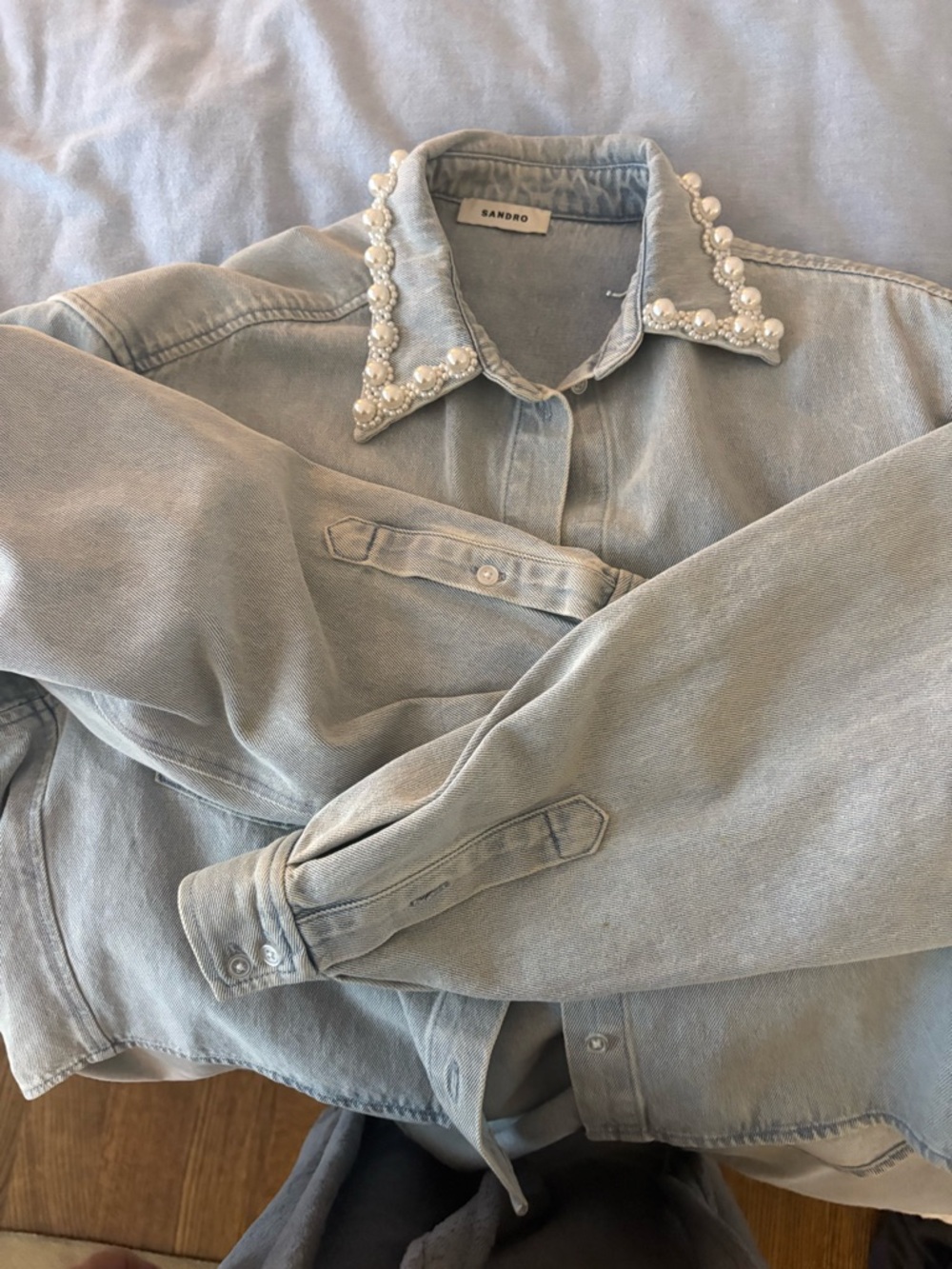 Sandro Light Blue cropped denim shirt with pearl collar details - Picture 2 of 6